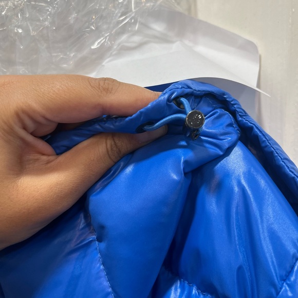 Moncler Blue Down Puffer - size 4 - Picture 9 of 17